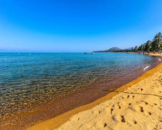 The Lodge at Lake Tahoe - South Lake Tahoe - Beach