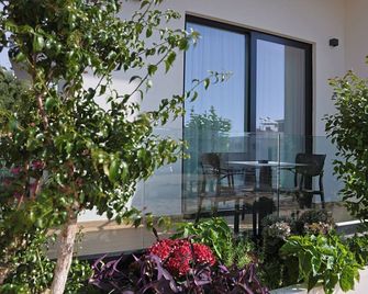 Hotel Danedi - Ksamil - Balkon