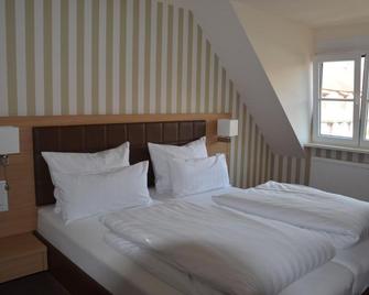 Hotel Ortel Gmbh - Besigheim - Bedroom