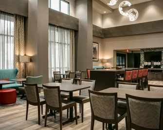 Hampton Inn by Hilton Wichita Northwest - Wichita - Lobby