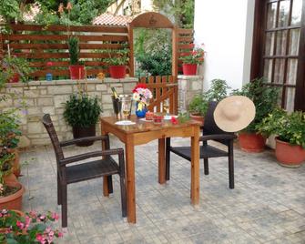 Hotel Giota - Methoni - Patio