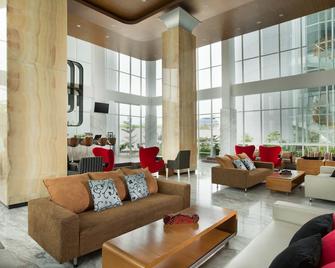 Hariston Hotel & Suites - ג'קרטה - לובי