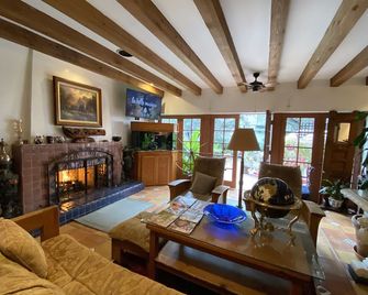 Villa Rosa Inn - Santa Barbara