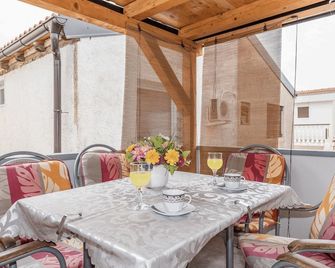 Apartment Banic - Povljana - Patio