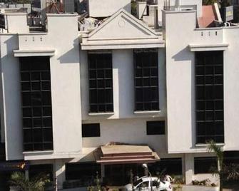 Hotel Ambaji International - Ambaji - Building