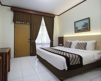 Hotel Grand Trisula Indramayu - Indramayu - Habitación