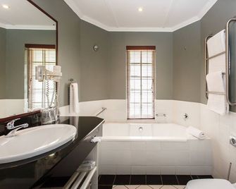 Rosenhof Boutique Hotel - Oudtshoorn - Baño
