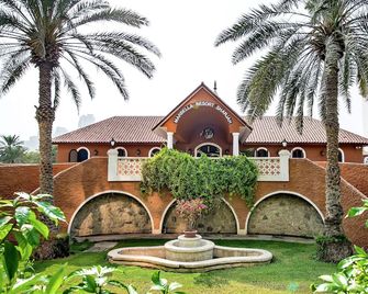 Marbella Resort - Sharjah - Building