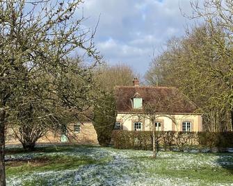 Charming house in the Pays d'ouche - Bois-Normand-près-Lyre - Edificio