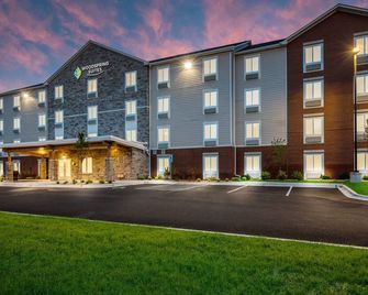 Woodspring Suites Libertyville - Chicago - Libertyville - Building