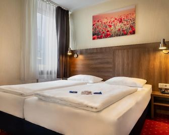 Hotel Leonet - קלן - חדר שינה
