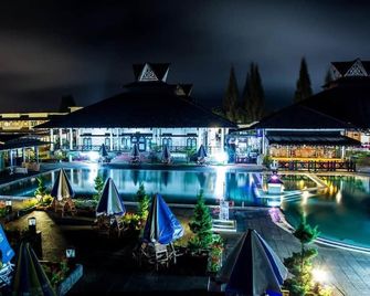 Hotel Sibayak International - Berastagi