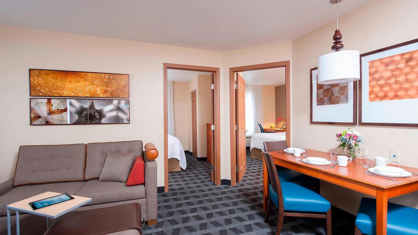 TownePlace Suites by Marriott Indianapolis Park 100