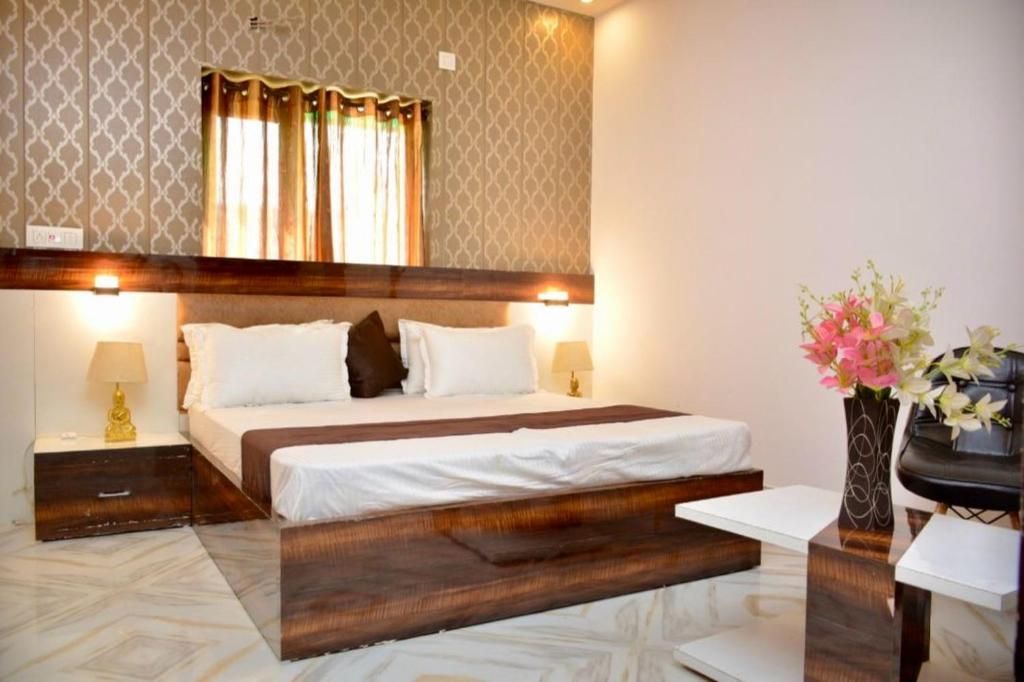 Hotel Bhardwaj thumbnail 3