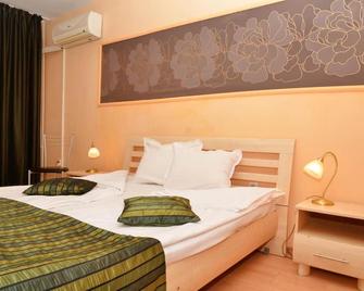Hotel Sorbona - Varna - Habitación