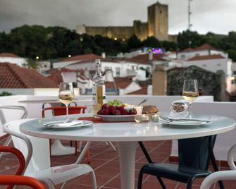 ポルタ ダ アラビダ スイーツ - パルメラ - バルコニー