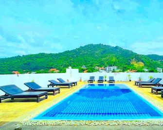 Kata Place Hotel - Karon - Zwembad