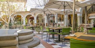 The Windhoek Luxury Suites - Windhoek - Patio