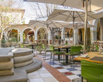 The Windhoek Luxury Suites - Windhuk - Innenhof