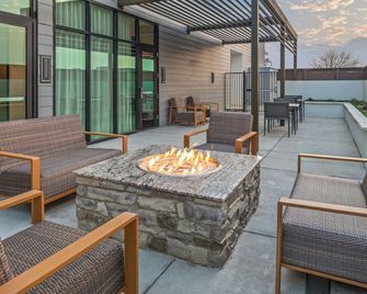 Courtyard by Marriott Woodland - Woodland