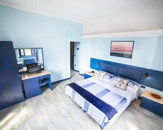 Hotel Byron - Montecatini Terme - Bedroom
