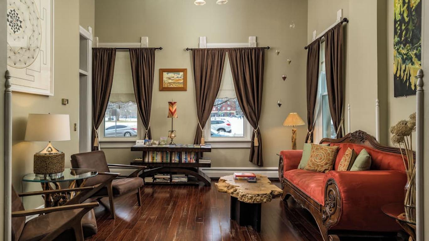 Queen Anne Bed And Breakfast