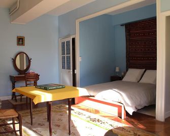 Furnished accomodation Logis des Gouverneurs in the heart of medieval city - Semur-en-Auxois - Bedroom
