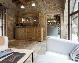 AS Palau dels Alemanys Suites Boutique Monument - Gerona - Recepción
