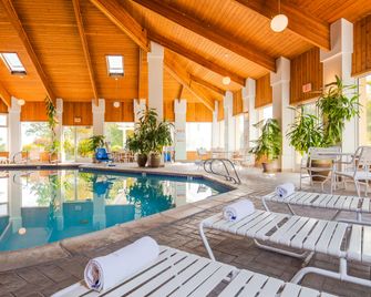 Best Western Plus Corning Inn - Corning - Pool