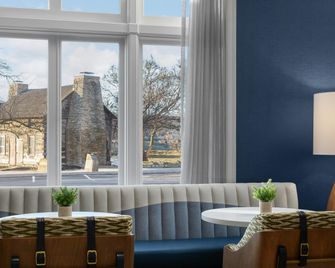 The Well House Hamilton, Tapestry Collection by Hilton - Hamilton - Lobby