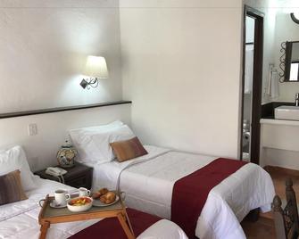 Hotel Antigua Posada - Cuernavaca - Bedroom