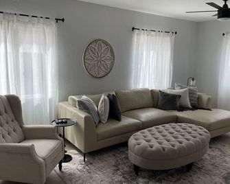 Easy Stay House - Вінслов - Вітальня