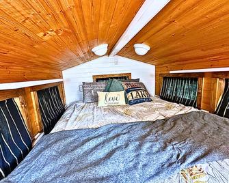 American Bald Eagle Lake Front by Vacation Your Way - Eastland - Schlafzimmer