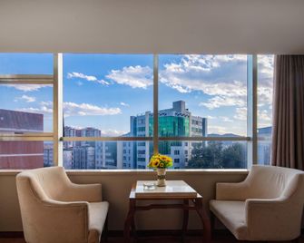 Phoenix Regalia Hotel (Xichang Qionghai Wetland Park) - Liangshan - Quarto