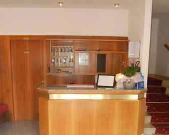 Hotel E Ristorante Cassone - Malcesine - Recepción
