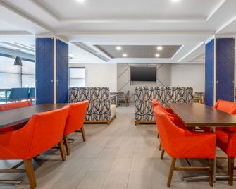 Holiday Inn Express & Suites Selinsgrove - University Area By IHG - Shamokin Dam - Restaurant