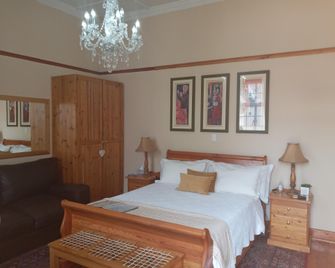 75 on Milner Lodge - Kimberley - Schlafzimmer