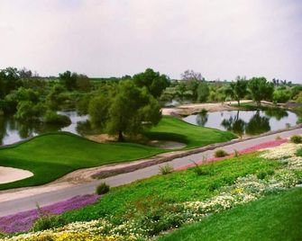 Summerfield Inn Fresno Yosemite - Fresno - Vista esterna