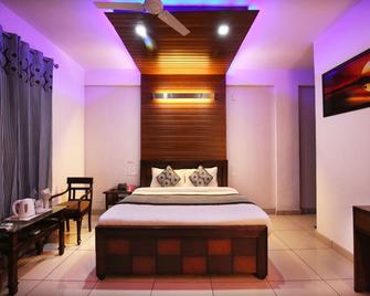 Oyo 1732 Hotel The Days Inn - Jalandhar - Habitación