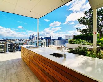 2br Food Drink Hub Pool Parking Gym Rooftop - Brisbane - Chambre