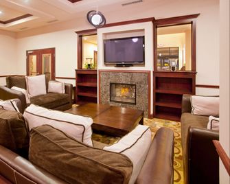 Holiday Inn Express & Suites Guthrie North Edmond By IHG - Guthrie - Edificio