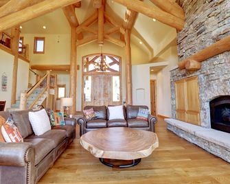 Good Elevations on Two Cabins Drive home - Silverthorne - Living room