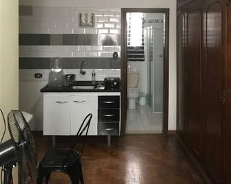 Triple suite - comfort and location - Sao Paulo - Kitchen