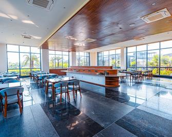 Basalt Paradise Resort And Spa - Hālol - Restaurant