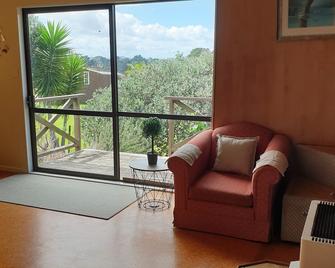 Idyllic Pouto Peninsula Fantastic Water Views - Matakohe