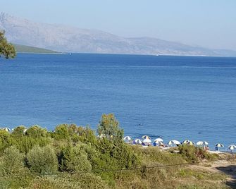 Ionio Hotel - Episkopos - Outdoors view