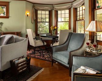 Palmer House Inn - Falmouth - Wohnzimmer