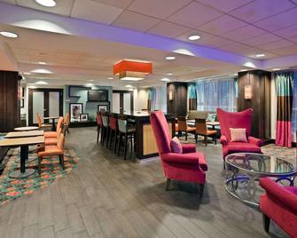 Hampton Inn Ithaca - Ithaca - Lounge