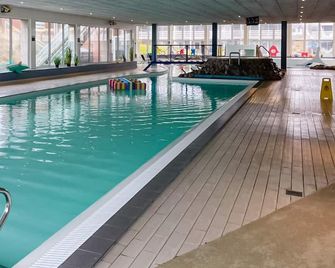 5 star holiday home in Ringkøbing - Ringkøbing - Pool