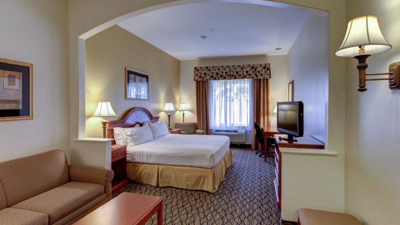 Holiday Inn Express & Suites San Angelo